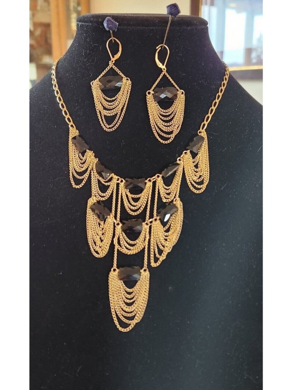 Cascading Gold And Onyx Vintage Necklace and Earrings FP China 1/20 14k